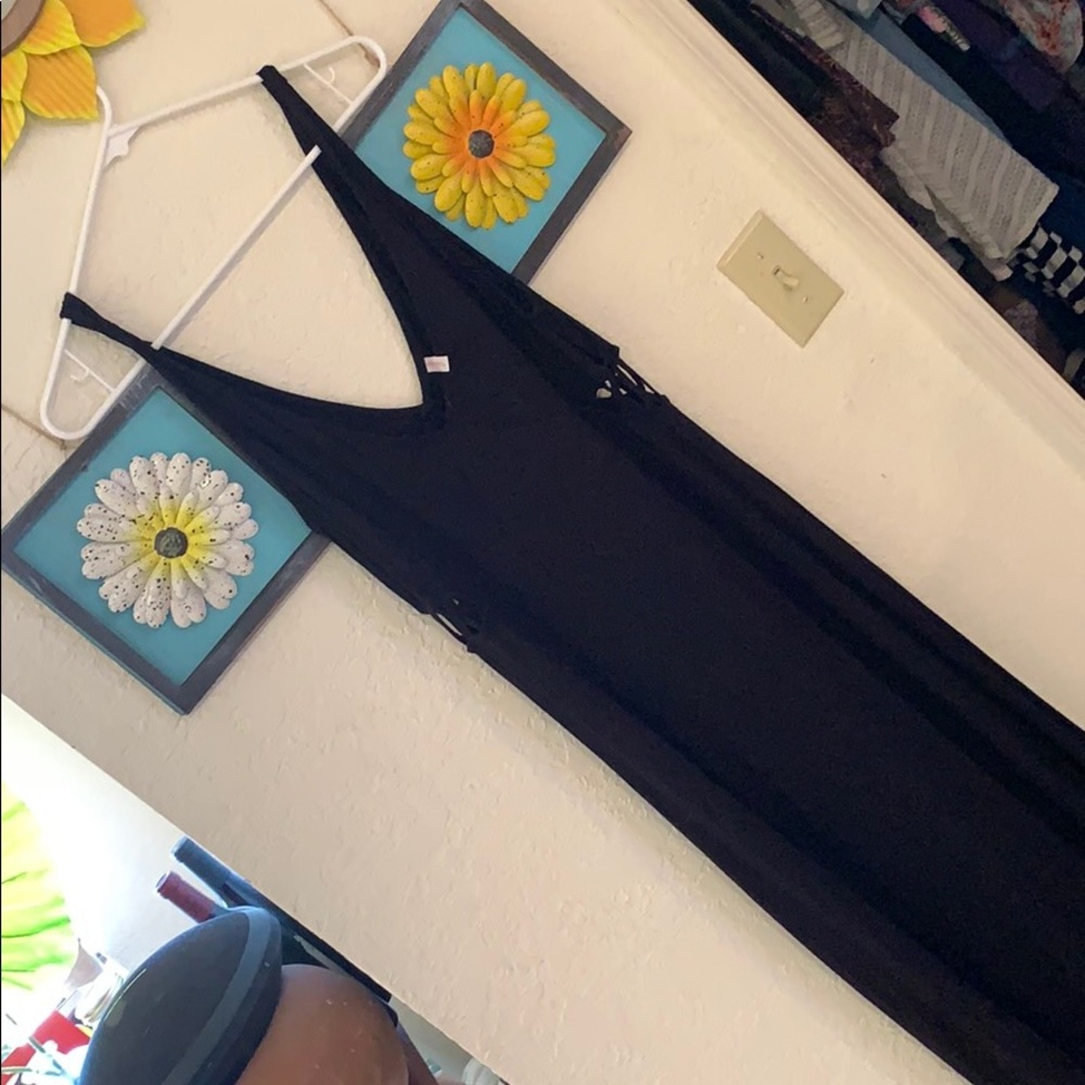 Maxi dress with cutouts